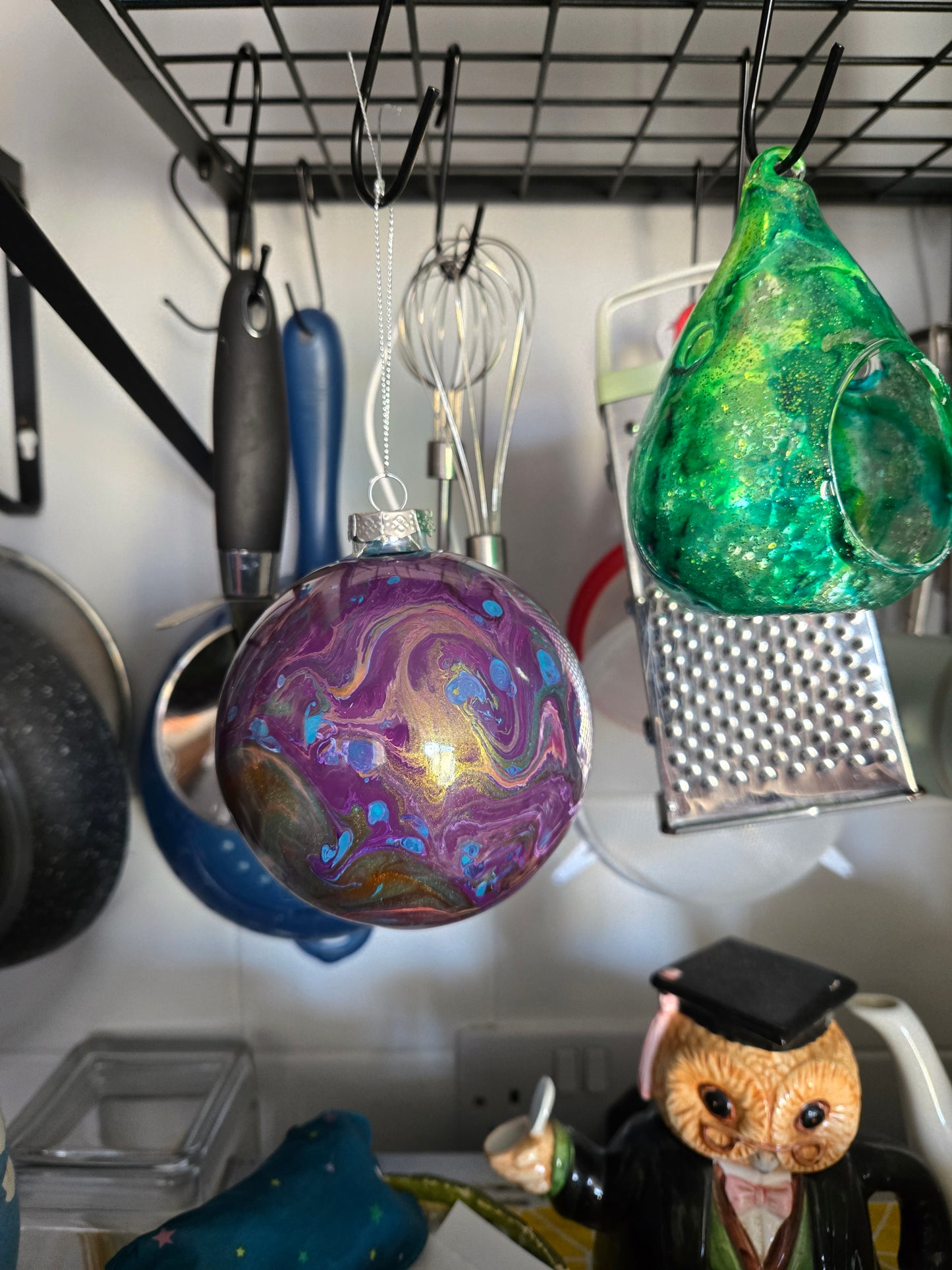 Baubles to your colour's