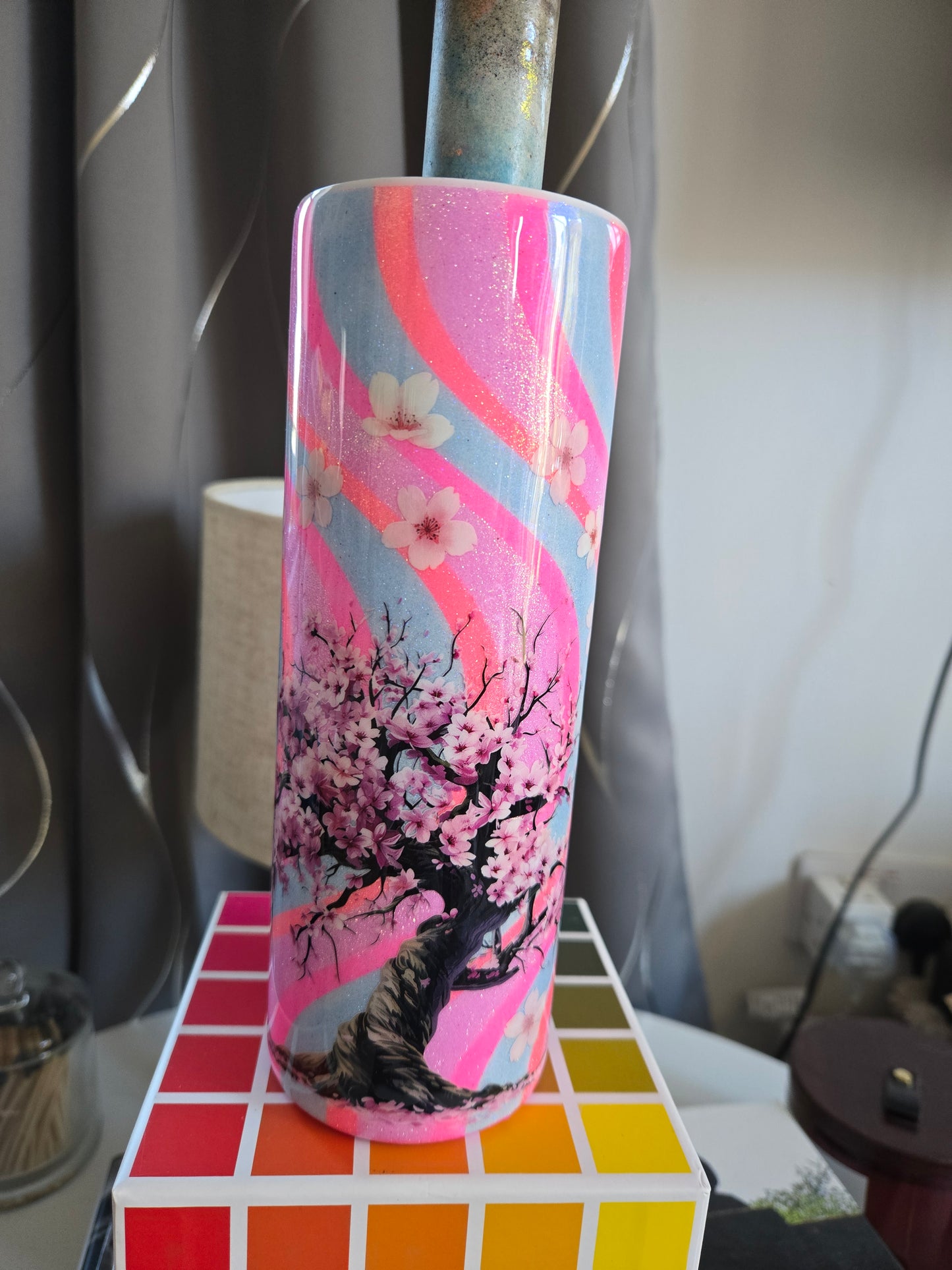 Ready to ship, Dizzy template with beautiful decals and saying